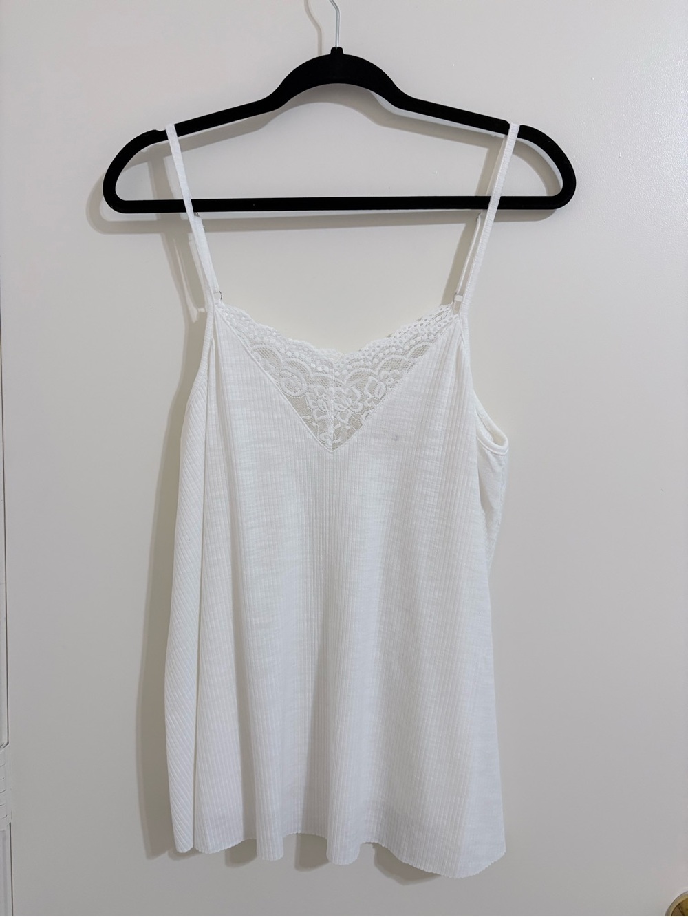POL White Lace-Trim Ribbed Tank Top